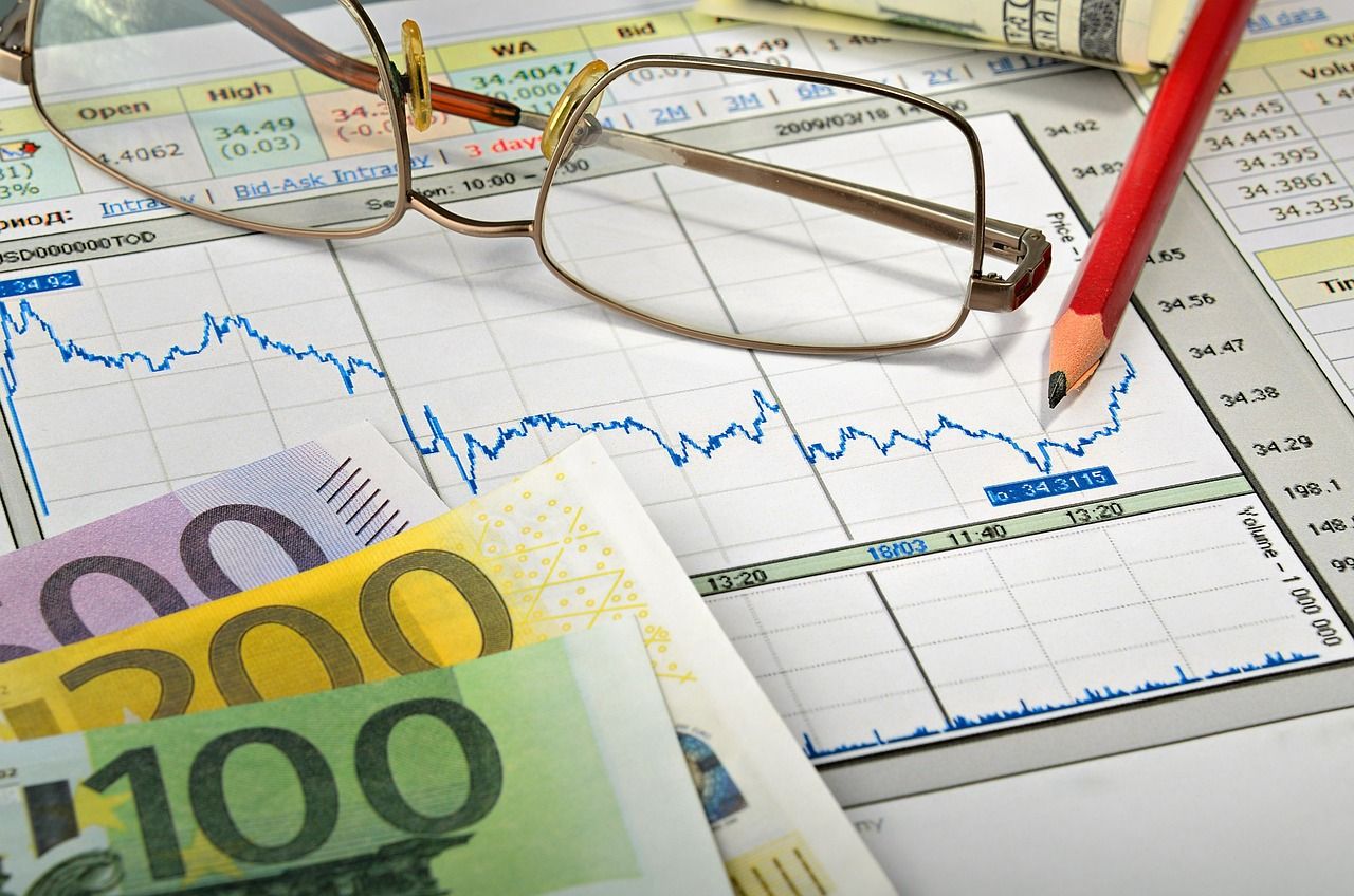 Cash flow management tips to keep your business running smoothly effective cash flow management is essential for maintaining business liquidity and ensuring financial stability. learn strategies to monitor, analyze, and optimize your cash inflows and outflows.
